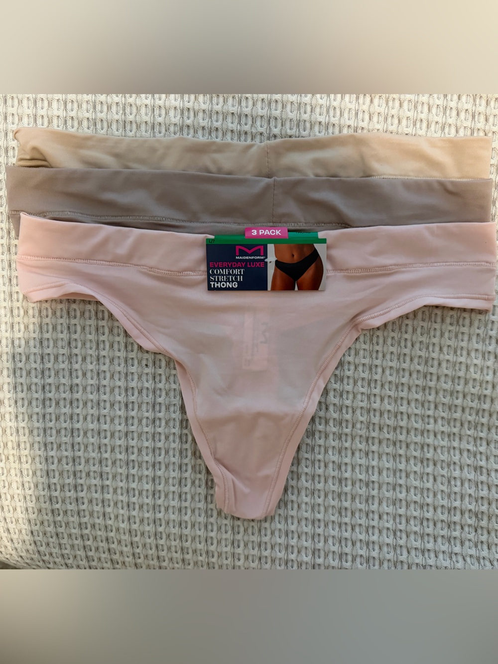Maidenform 3-Pack Seamless Thongs - Blush, Beige, Taupe